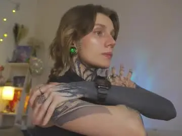 Succubus_66  live sex cam