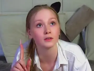 Agatafoxley  live sex cam