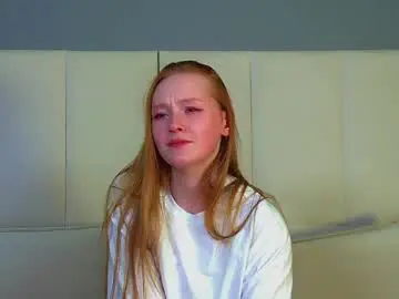 Agatafoxley  live sex cam