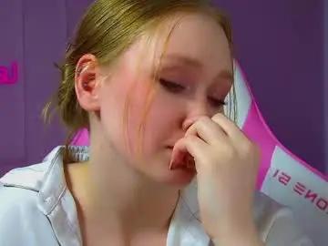 Agatafoxley  live sex cam