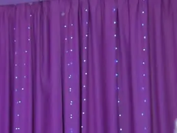 Agatafoxley  live sex cam