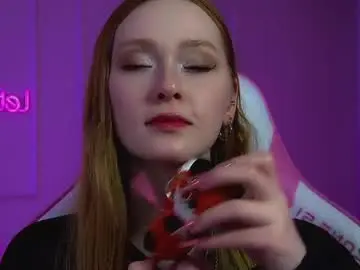 Agatafoxley  live sex cam