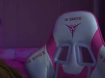 Agatafoxley  live sex cam