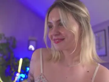 Deltaaurora_  live sex cam