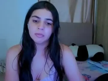 Elenna_hotx  live sex cam