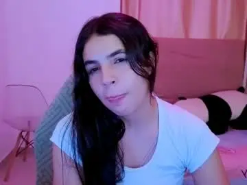 Elenna_hotx  live sex cam