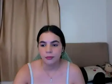 Elenna_hotx  live sex cam