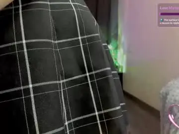 Evelyn_bloss  live sex cam