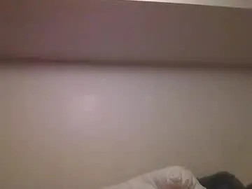 Islandfeetsmooches  live sex cam