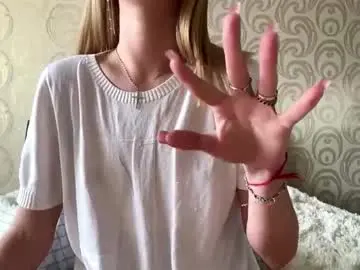 Juanastrefeler  live sex cam