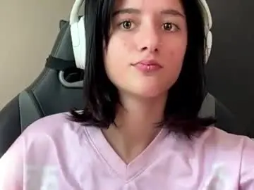 Merrillnoorigian  live sex cam