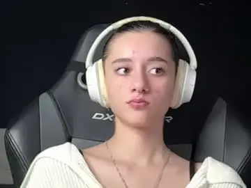 Merrillnoorigian  live sex cam
