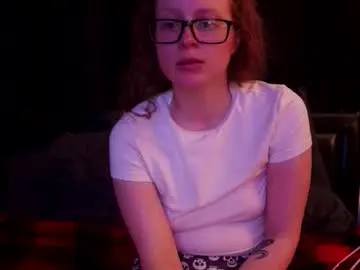 Poisonivyy95  live sex cam