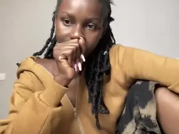Sassy_sirenn  live sex cam