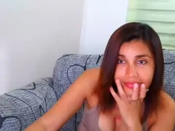 Urblossom_vergoxx  live sex cam