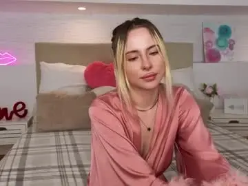 Bella_crazyy  live sex cam