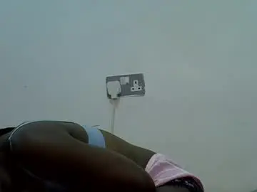 Creamyypussyy  live sex cam