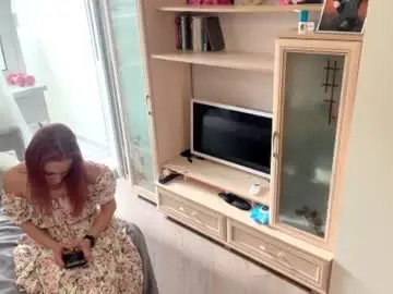 Daciatriche  live sex cam
