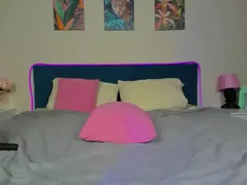 Darlenedolce  live sex cam