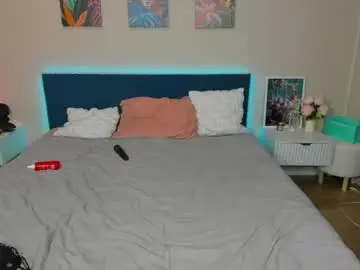 Darlenedolce  live sex cam