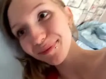 Gertrudeuran  live sex cam