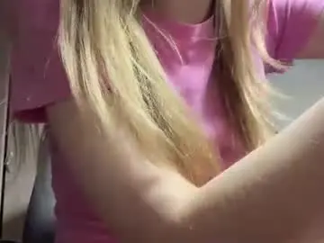 Gertrudeuran  live sex cam