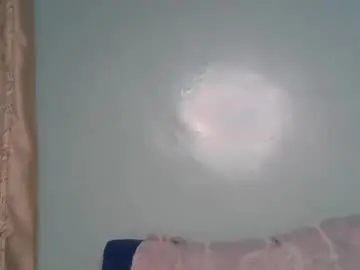 Hotisexie  live sex cam