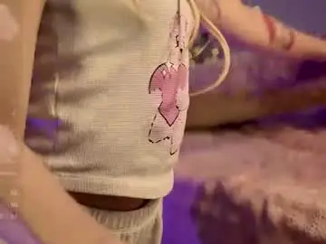 Linhmew  live sex cam