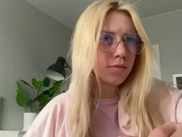 Lumineess  live sex cam