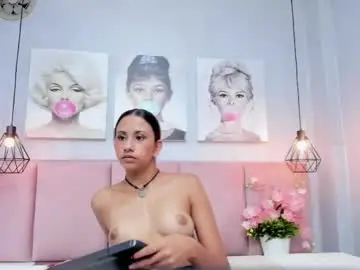 Miabloom19  live sex cam