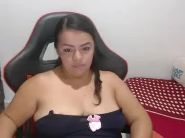 Natachaprinss22  live sex cam