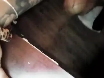 Thatfreakyhoe1  live sex cam