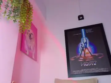 Valkiria_moore  live sex cam