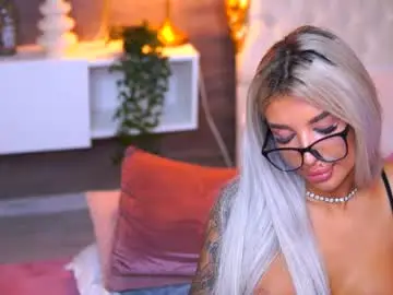Juicy_jessye  live sex cam