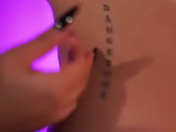 Little_vel  live sex cam
