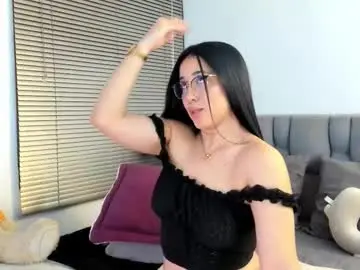 Miss__jones_  live sex cam