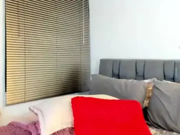 Miss__jones_  live sex cam