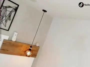 Nahomiidasilva  live sex cam