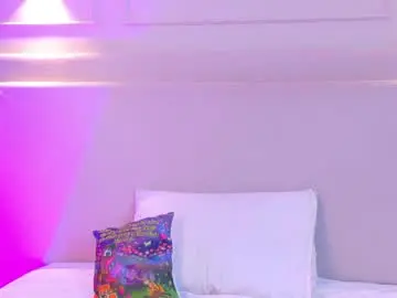 Naomiklarc  live sex cam