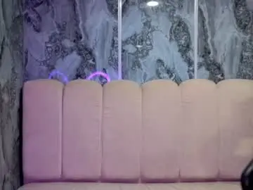 Nova_pink_r  live sex cam
