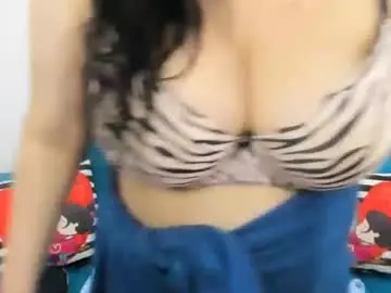 Pretty_malika  live sex cam
