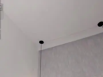 Roxie_summers  live sex cam