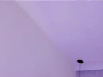 Roxie_summers  live sex cam