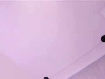 Roxie_summers  live sex cam