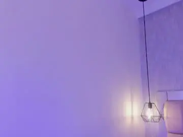 Roxie_summers  live sex cam
