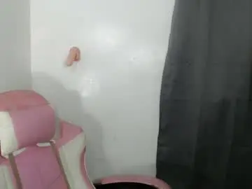 Sexy_collins69  live sex cam