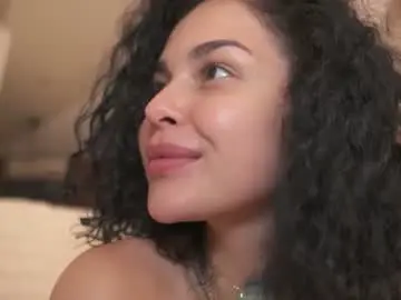 Sofibloop  live sex cam