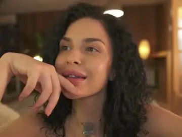 Sofibloop  live sex cam