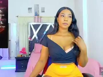 Talianamoreno  live sex cam