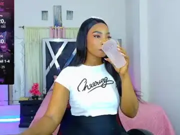 Talianamoreno  live sex cam